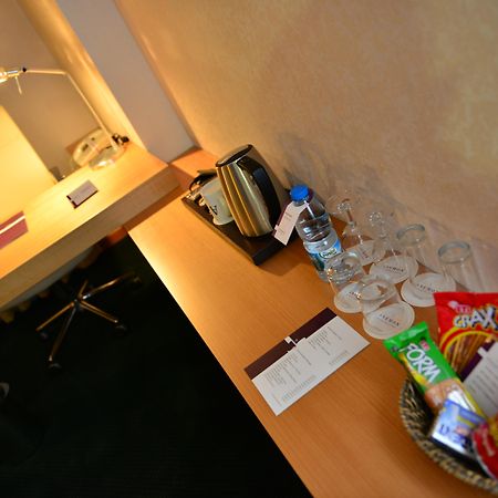 Anemon Grand Manisa Otel Exterior foto
