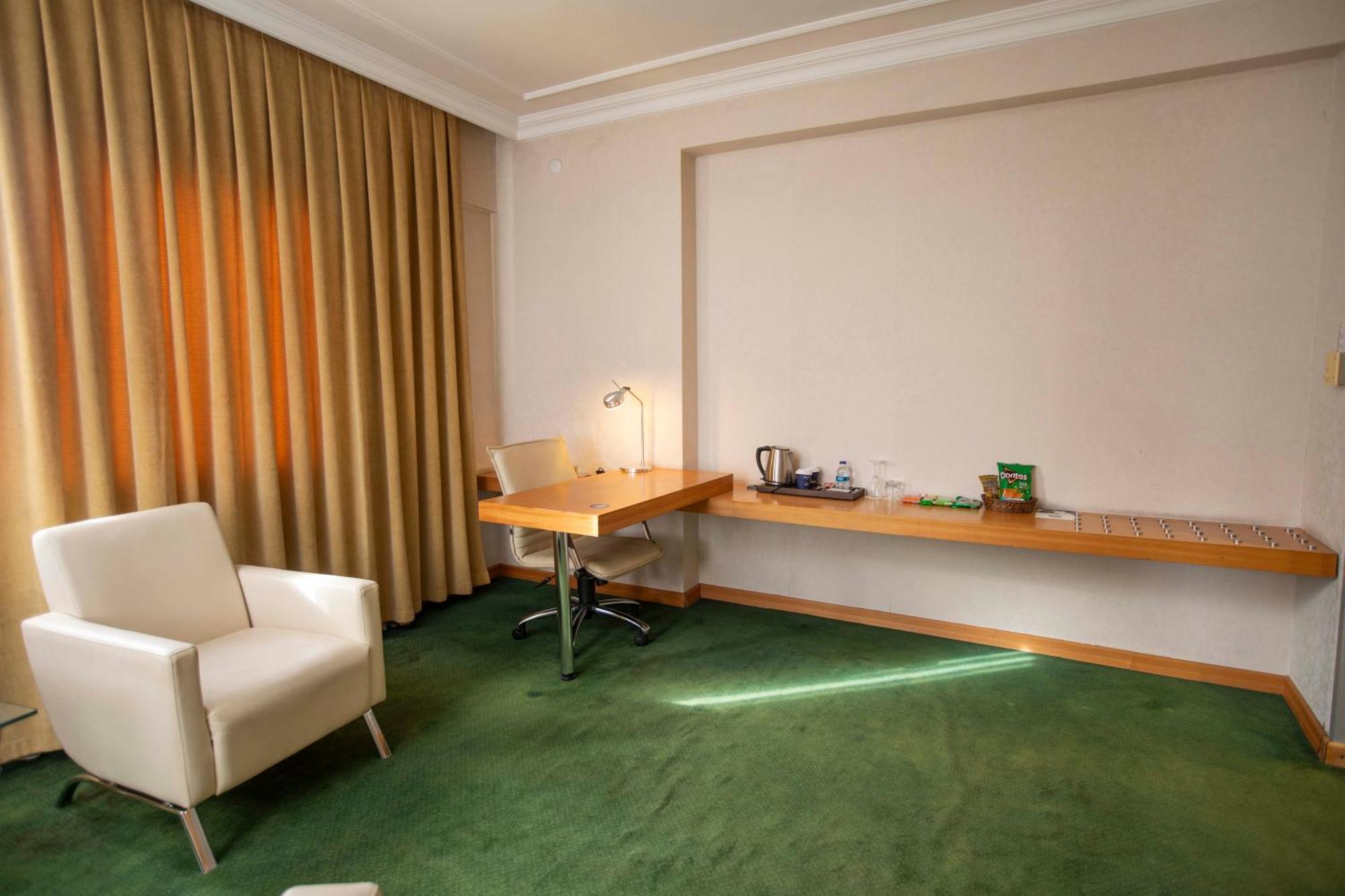 Anemon Grand Manisa Otel Exterior foto